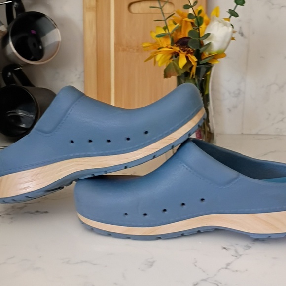 DANSKO RUBBER CLOGS - Picture 3 of 9